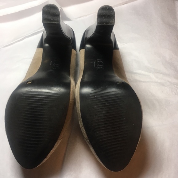 BCBG Paris snakeskin tan suede black leather pumps - Picture 7 of 7